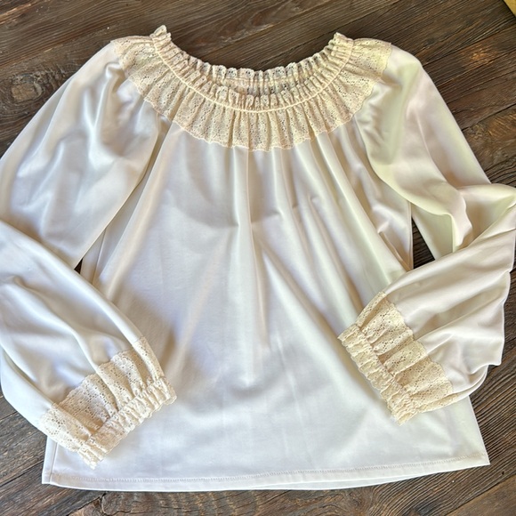 Vintage Tops - Vintage lace off the shoulder blouse EVC size M